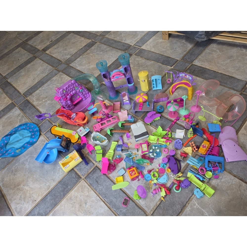 Huge Lot Of Polly Pocket  Clothes Shoes Accessories! Over‎ 150 Peaces!!! - Picture 5 of 11